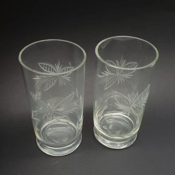 2 Vintage Etched Leaf & Flower Crystal Drinking Glasses - Picture 14 of 16
